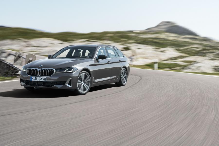  BMW 530i Touring Luxury Line (G31) 2020 года  (WW) (фото 2 из 73)